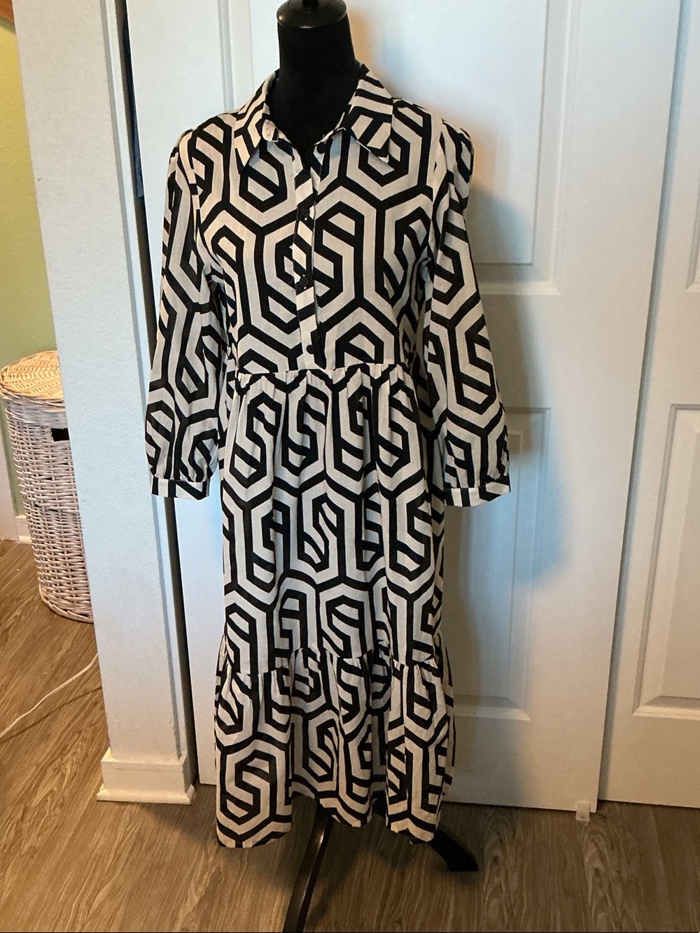 Zara Ecru Beige/Black Geo Geometric Sheer Print Karen Tiered Midi Dress S